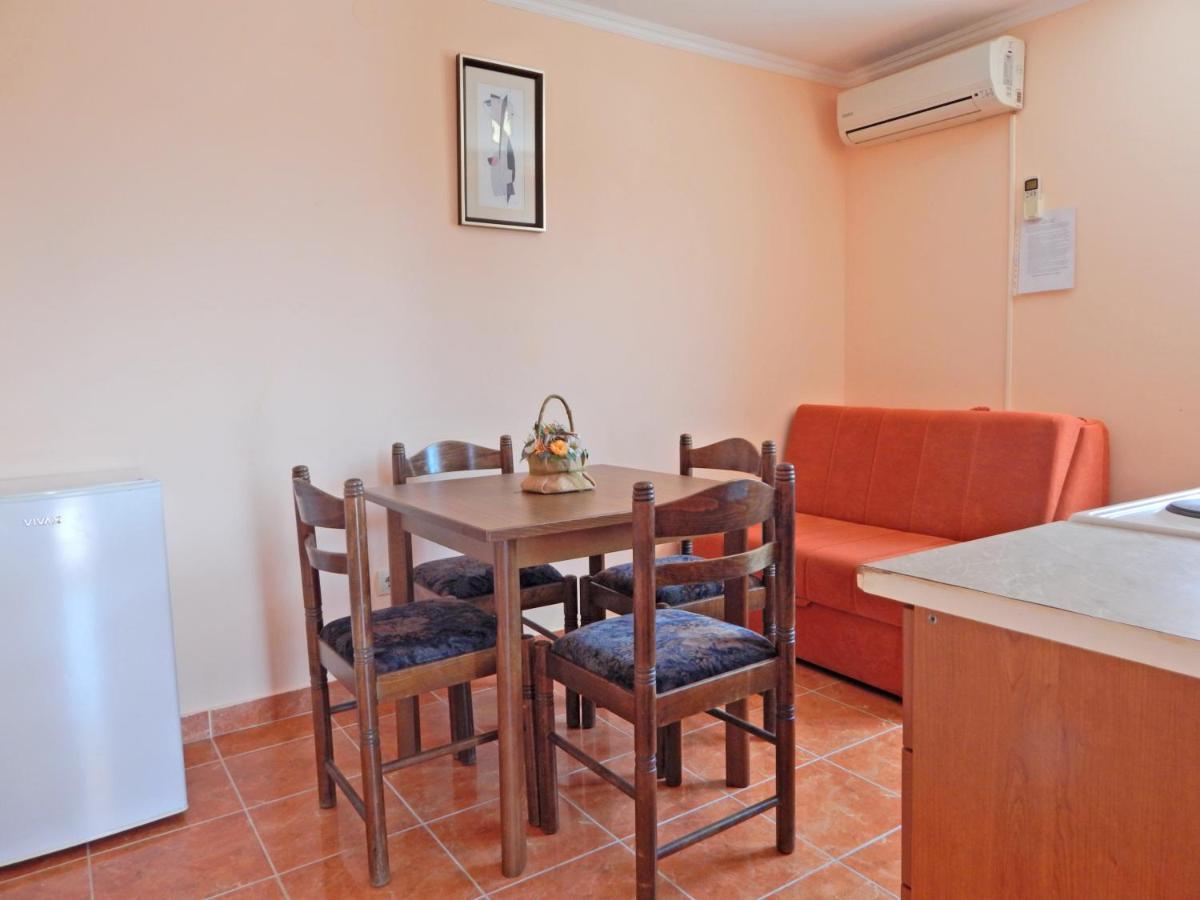 Apartmani Sindik Τίβατ Εξωτερικό φωτογραφία